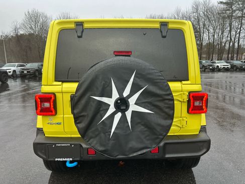 Used 2023 Jeep Wrangler Sahara w/ Cold Weather Group image 8