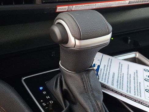 New 2026 Toyota Sienna Platinum image 18