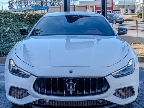 Used 2022 Maserati Ghibli Modena Q4 image 2