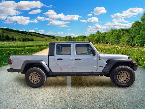 Used 2020 Jeep Gladiator Sport w/ Quick Order Package 24S AWD/4WD image 7