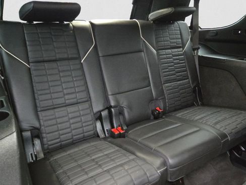 Certified 2024 Cadillac Escalade V w/ LPO, ONYX Package image 26