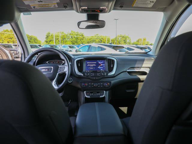 Used 2022 GMC Terrain SLE w/ Driver Convenience Package AWD/4WD image 4