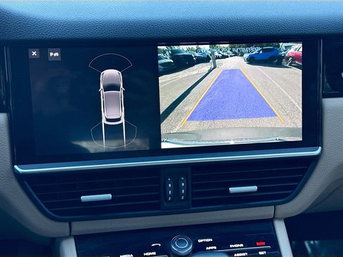 Used 2019 Porsche Cayenne AWD image 33