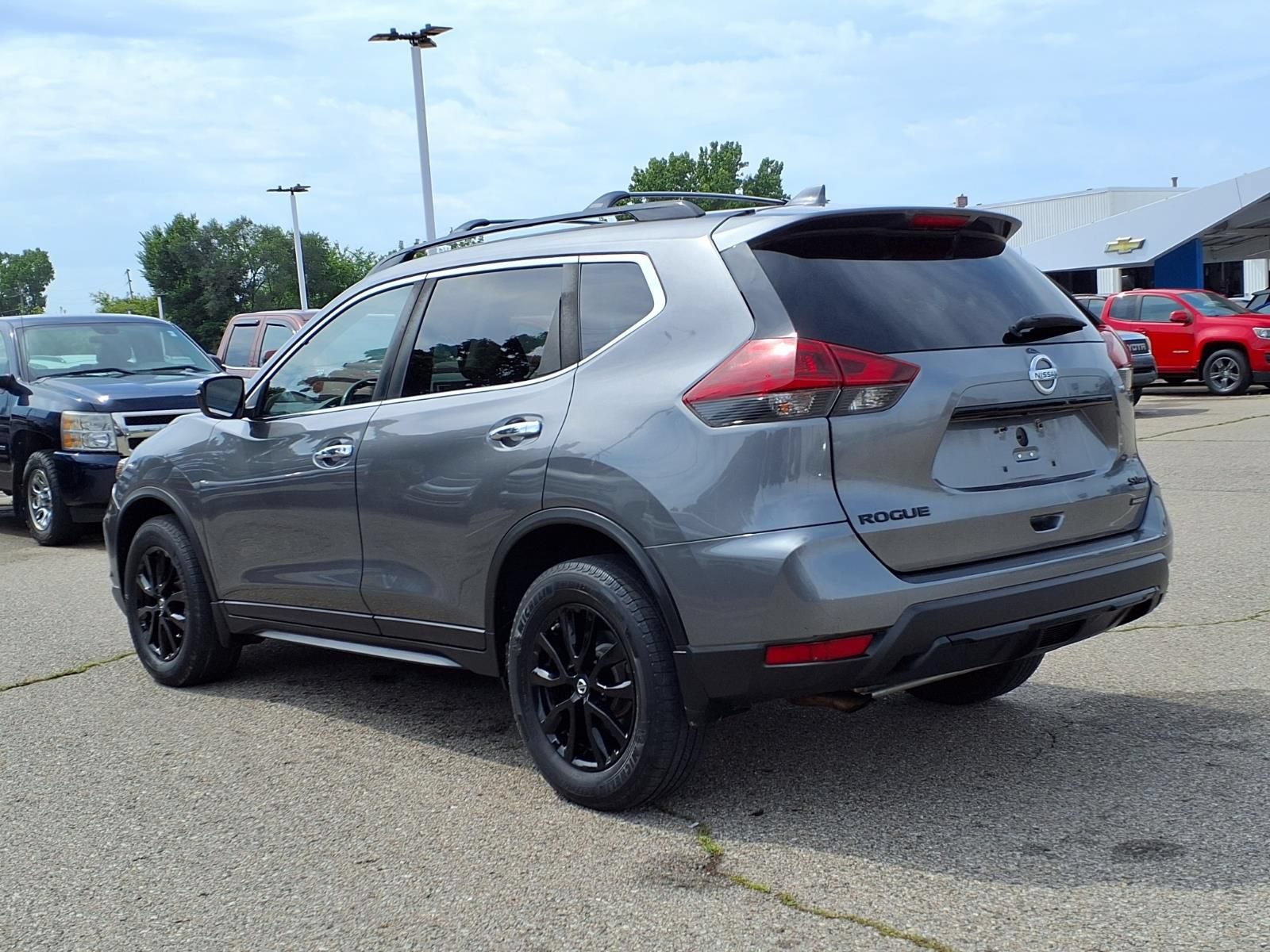 Used 2018 Nissan Rogue SV AWD/4WD image 7