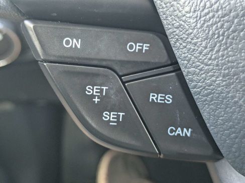 Used 2019 Ford EcoSport SE FWD image 28