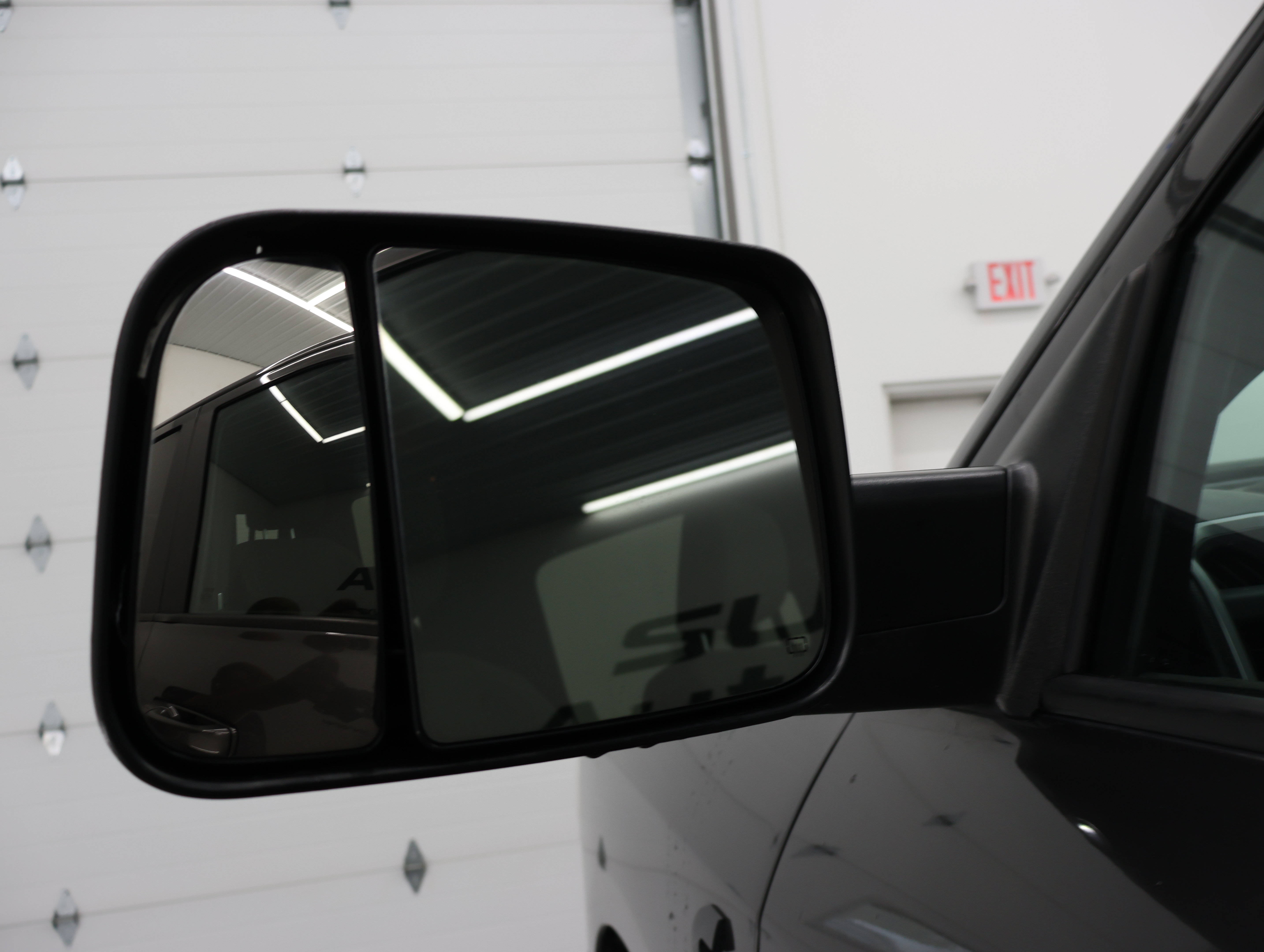 Used 2022 RAM 2500 Big Horn w/ Level C Equiment Group AWD/4WD image 37