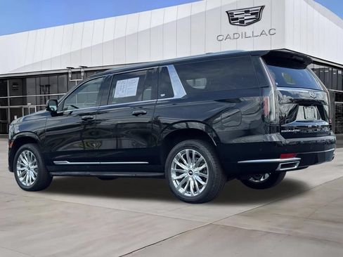 Certified 2022 Cadillac Escalade ESV Premium Luxury AWD/4WD image 7