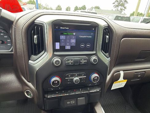 Used 2022 Chevrolet Silverado 1500 RST AWD/4WD image 28
