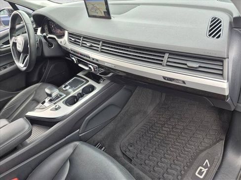 Used 2019 Audi Q7 2.0T Premium Plus w/ Premium Plus Package AWD/4WD image 22