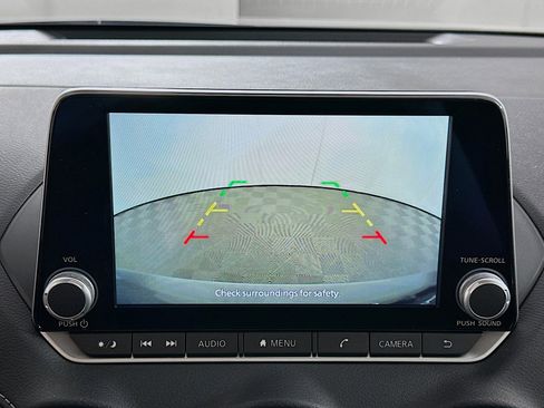 Used 2024 Nissan Sentra SV w/ Lighting Package image 22