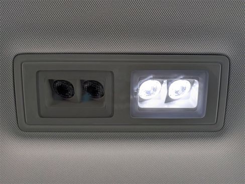 Certified 2025 Volkswagen Tiguan S image 23