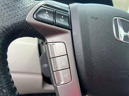Used 2015 Honda Odyssey Touring image 23