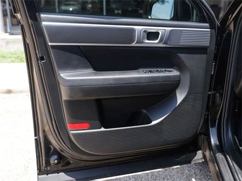 Certified 2025 Hyundai Santa Fe SE w/ Tow & Go Package image 22