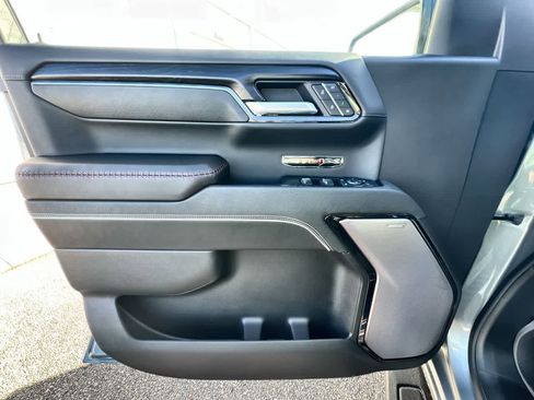 Used 2025 GMC Sierra 1500 AT4X image 23