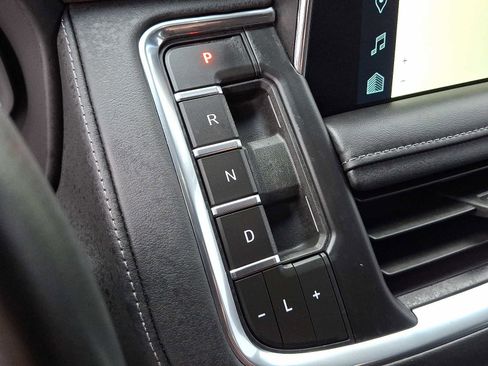 Used 2023 Chevrolet Tahoe LT AWD/4WD image 15