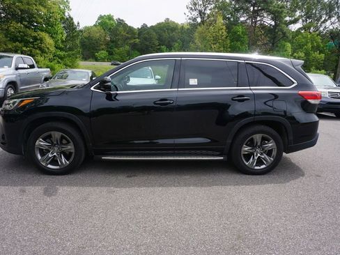 Used 2019 Toyota Highlander Limited Platinum image 19