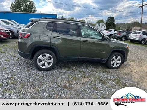 Used 2019 Jeep Compass Latitude w/ Cold Weather Group AWD/4WD image 5