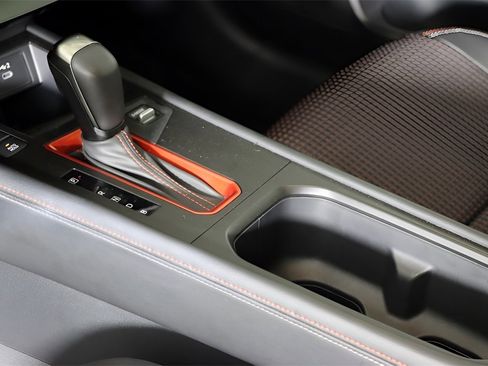 Used 2025 Nissan Kicks SR image 36