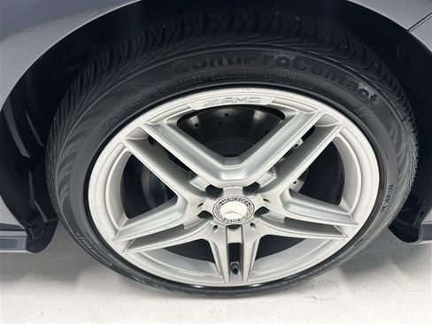 Used 2013 Mercedes-Benz E 350 4MATIC Sedan image 14