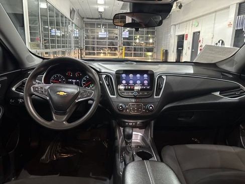 Used 2024 Chevrolet Malibu LT image 30