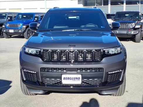 New 2025 Jeep Grand Cherokee L Limited image 9