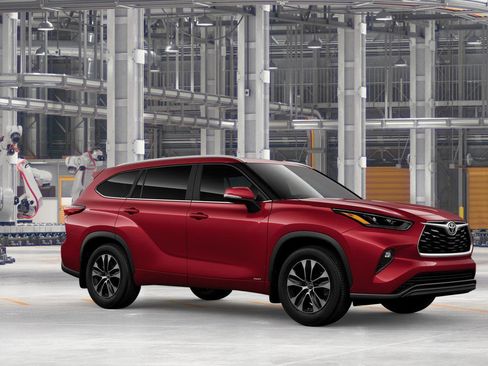 New 2026 Toyota Highlander XLE image 14