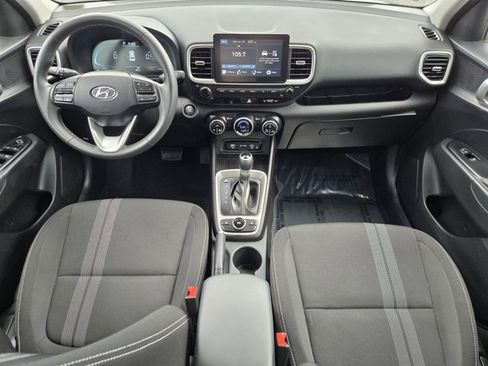 Used 2026 Hyundai Venue SEL FWD image 14