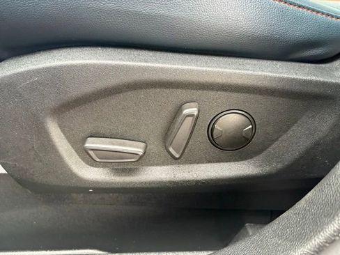 Used 2022 Ford Edge SEL w/ Sport Appearance Package image 22