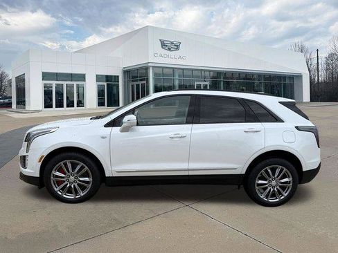 New 2026 Cadillac XT5 Sportv w/ LPO, Floor Liner Package image 6