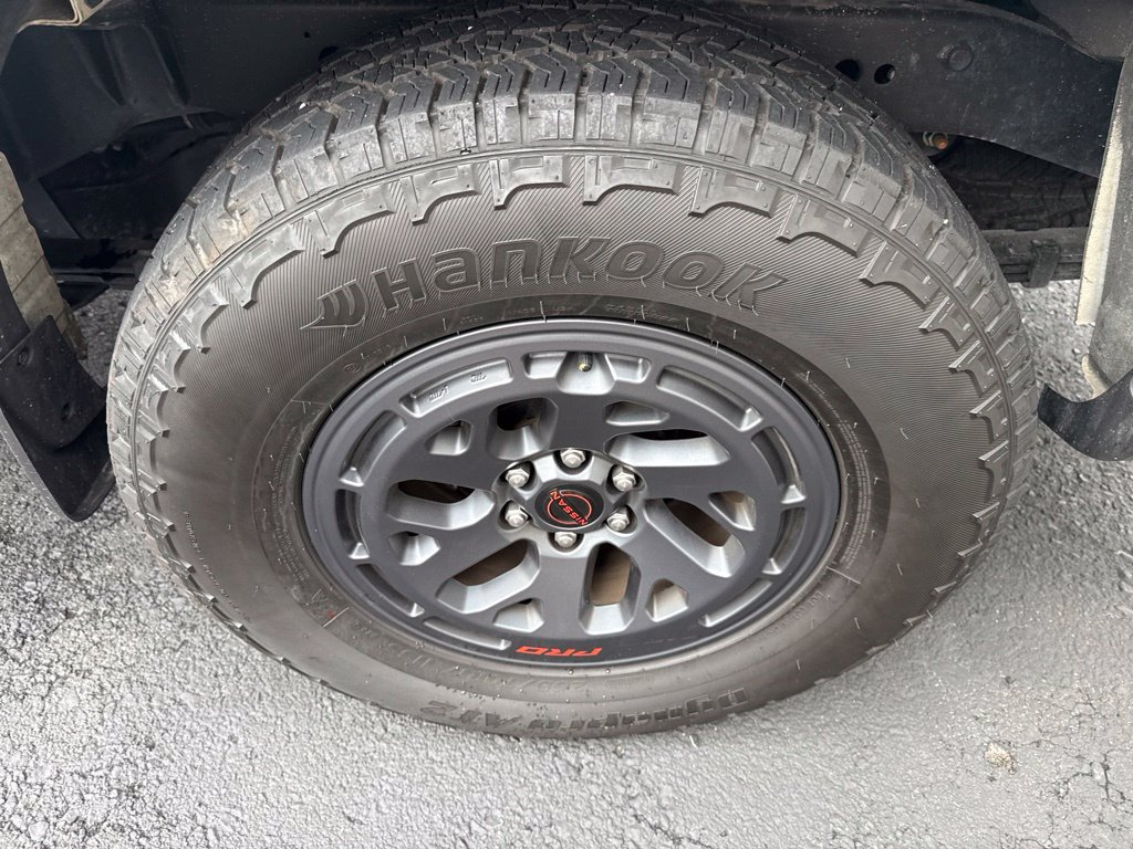 Used 2026 Nissan Frontier PRO-4X AWD/4WD image 7