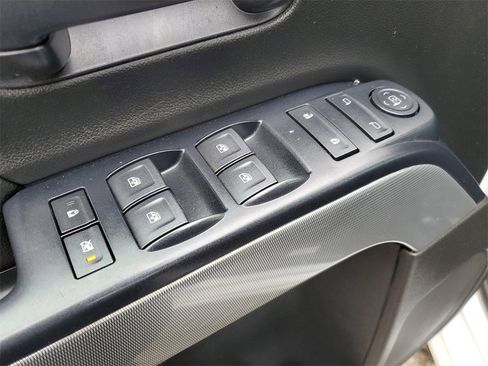 Used 2018 Chevrolet Silverado 1500 LT w/ All Star Edition image 24