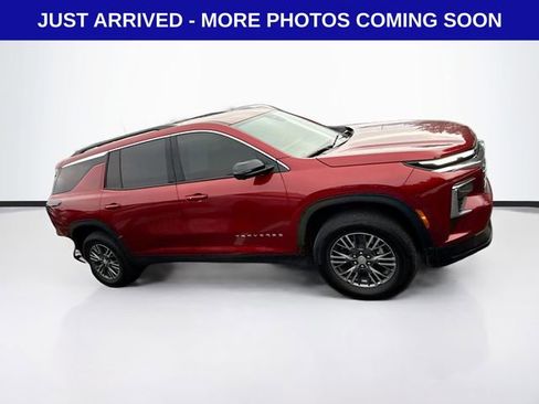 Used 2026 Chevrolet Traverse LT w/ Driver Confidence Package image 8