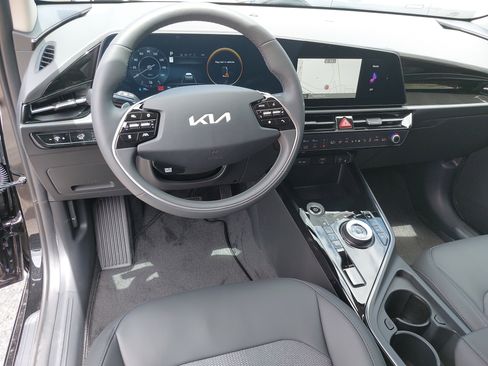 New 2024 Kia Niro Wind w/ Wind Preserve Package image 16