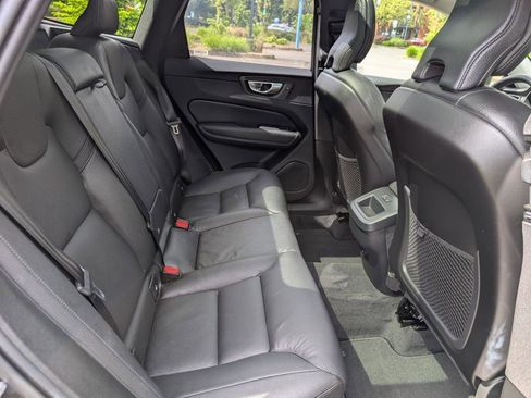 Used 2025 Volvo XC60 B5 Plus w/ Climate Package AWD/4WD image 16