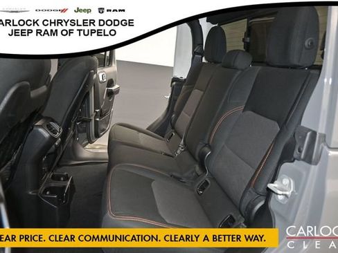 Used 2021 Jeep Gladiator Mojave w/ Safety Group AWD/4WD image 27