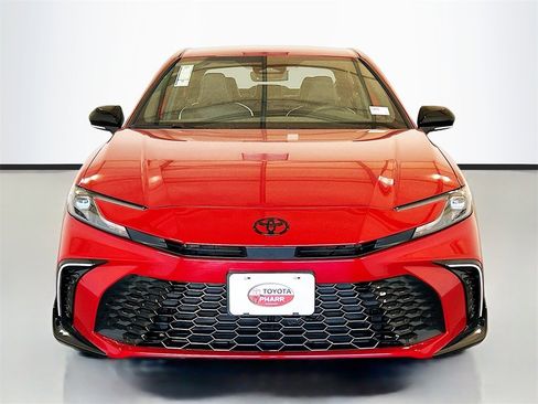 New 2026 Toyota Camry Hybrid image 2