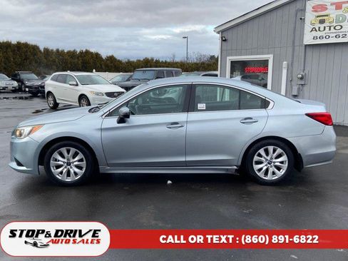 Used 2016 Subaru Legacy 2.5i Premium image 2