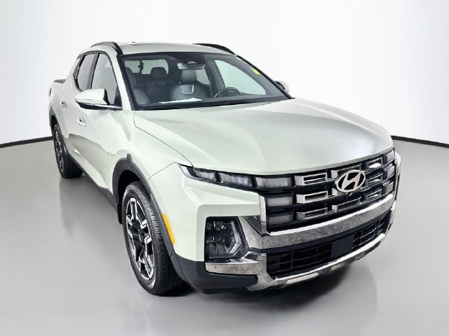 Used 2025 Hyundai Santa Cruz Limited AWD/4WD image 3