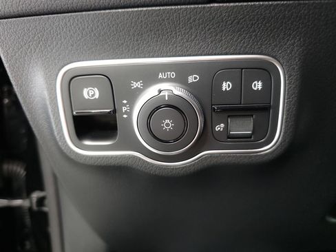 Certified 2026 Mercedes-Benz GLA 250 4MATIC image 9