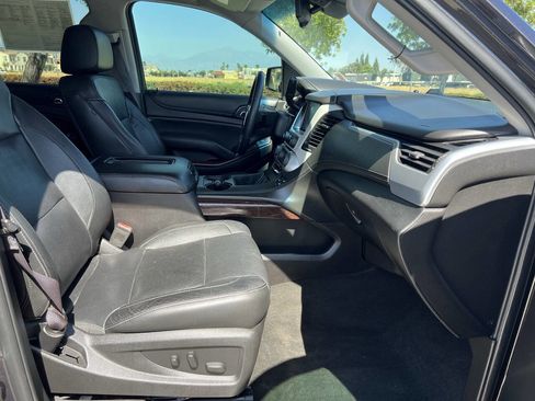 Used 2017 GMC Yukon SLT w/ Open Road Package image 12