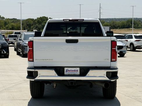 Used 2024 Chevrolet Silverado 2500 LTZ w/ LTZ Convenience Package AWD/4WD image 5
