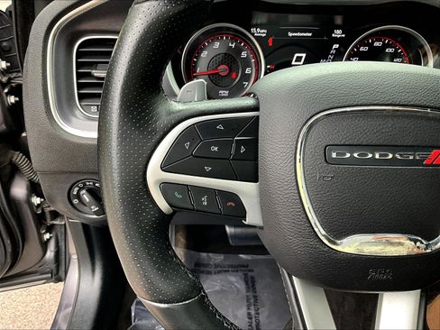 Used 2018 Dodge Charger R/T RWD image 11