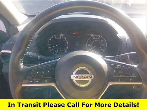 Used 2020 Nissan Altima 2.5 SV AWD/4WD image 3