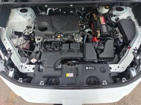 Used 2024 Toyota RAV4 LE FWD image 11