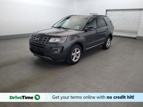Used 2017 Ford Explorer XLT AWD/4WD image 1