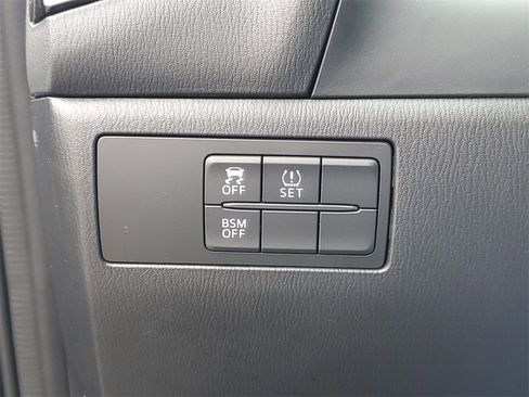 Used 2014 MAZDA MAZDA3 i Touring image 15