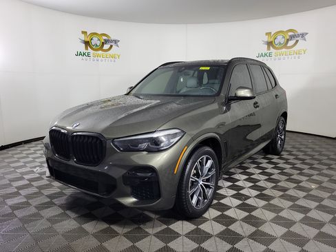 Certified 2023 BMW X5 xDrive40i w/ M Sport Package image 3