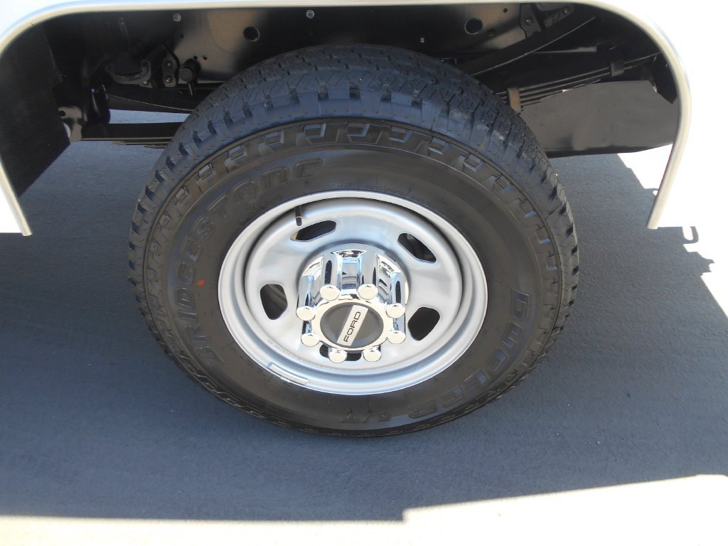 New 2026 Ford F350 XL w/ XL Chrome Package AWD/4WD image 8