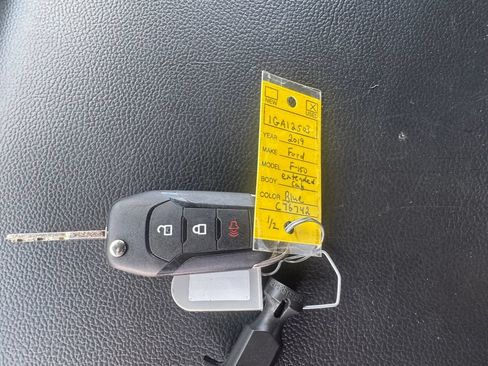 Used 2019 Ford F150 XL w/ Equipment Group 101A Mid AWD/4WD image 12