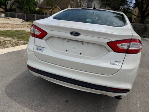 Used 2014 Ford Fusion SE w/ Equipment Group 202A image 12